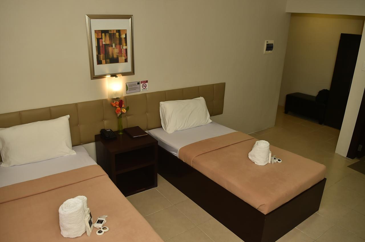 Columbus Plaza Hotel General Santos City Exterior foto