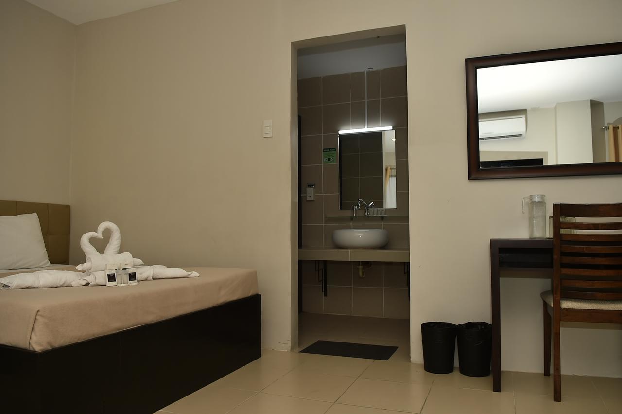 Columbus Plaza Hotel General Santos City Exterior foto