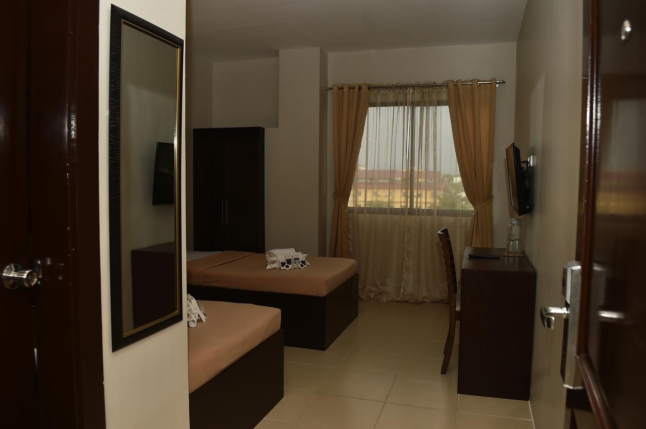 Columbus Plaza Hotel General Santos City Exterior foto